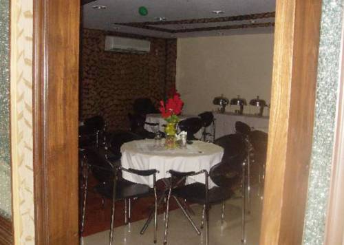 Hotel Ananda Delhi  Esterno foto