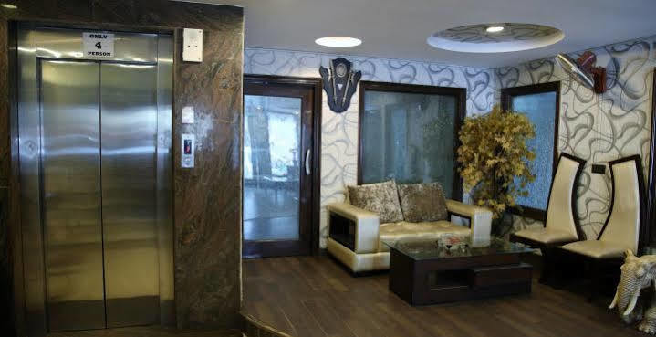 Hotel Ananda Delhi  Esterno foto