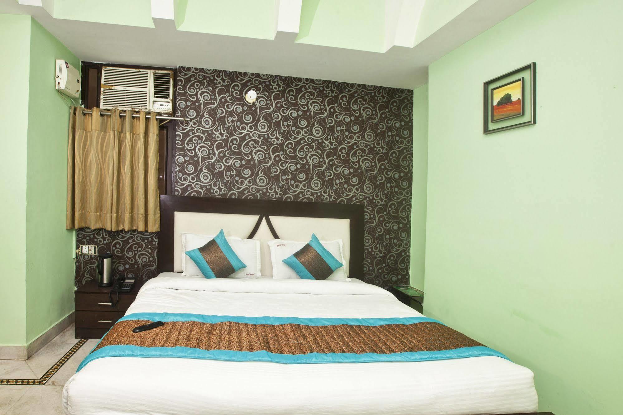 Hotel Ananda Delhi  Esterno foto