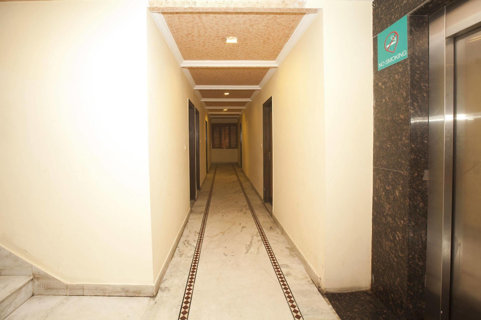 Hotel Ananda Delhi  Esterno foto